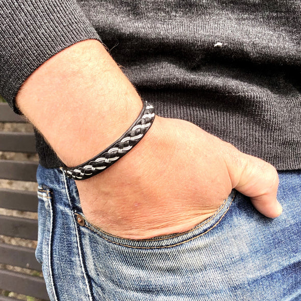 Alex bracelet for men in black reindeer leather