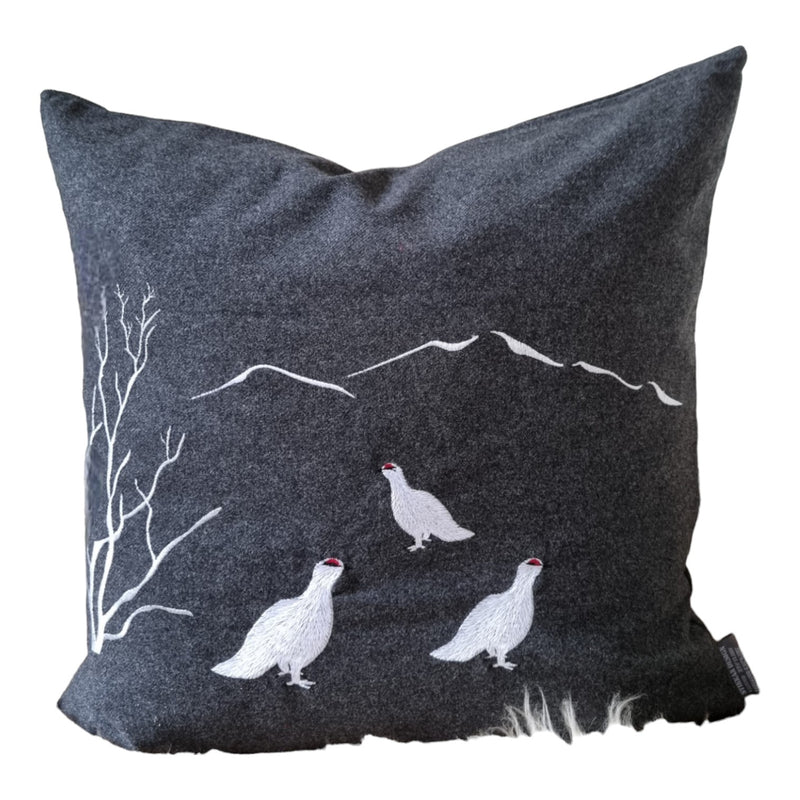 Pillow case, Grouse